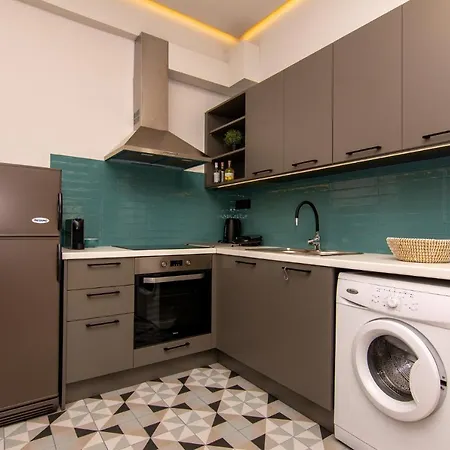 Studio 48, Cozy Apartment In Kalamata City Center Exterior photo